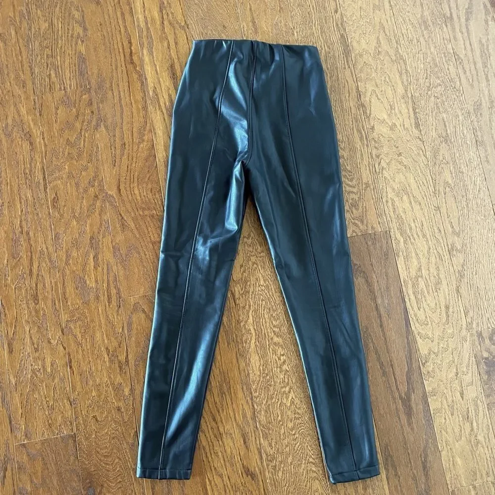 Black faux leather leggings - Picture 8 of 10